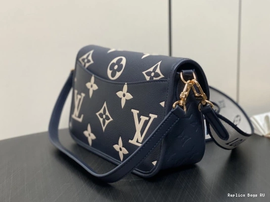 Cheap LOUIS VUITTON Nano CM Diane-24*15*9 0811